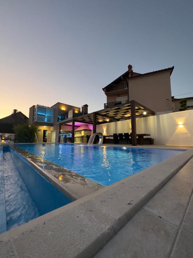 Holiday Home Korda كابليينا المظهر الخارجي الصورة